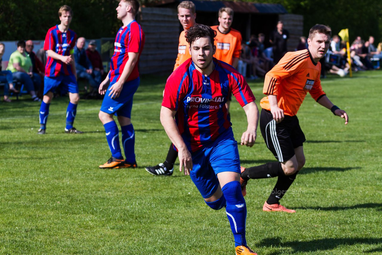 Bild 237 - Herren FSG BraWie 08 - TSV Ntzen : Ergebnis: 1:2